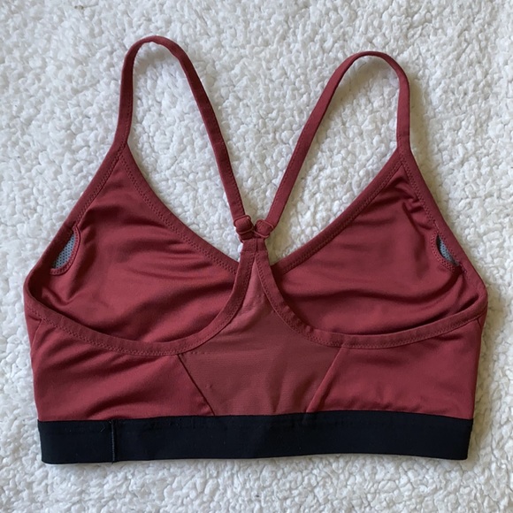 Nike sports bra - Picture 2 of 2